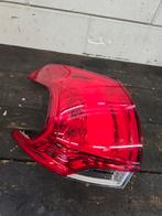 Linkse achterlicht peugeot 2008 helder buitenste., Peugeot, Nieuw, Ophalen of Verzenden, Peugeot