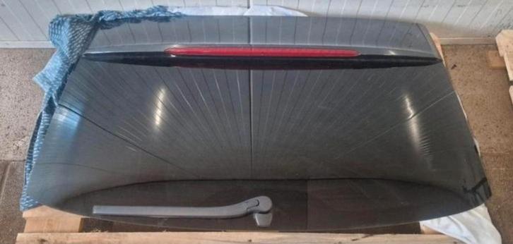 Achterruit inclusief, ruitenwisser, spoiler en 3e remlicht,, Auto-onderdelen, Carrosserie en Plaatwerk, Achterklep, BMW, Achter