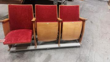 Uniek! Theaterbankjes uit Lumiere beschikbaar voor biedingen