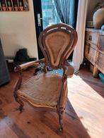 Oude fauteuil, Antiek en Kunst, Antiek | Meubels | Stoelen en Banken, Ophalen
