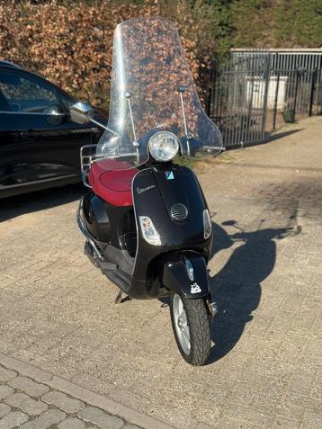 Vespa lx50 4900 km beschikbaar voor biedingen