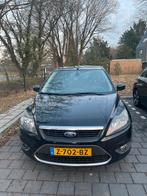 Ford Focus 1.8 92KW 5D 2011 Zwart LEES TEKST, 4 cilinders, 1207 kg, Zwart, 14 km/l