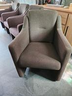 4 Eetkamerstoelen met wieltjes, stoffen bekleding bruin, Huis en Inrichting, Fauteuils, Ophalen, Gebruikt, Minder dan 75 cm, Stof