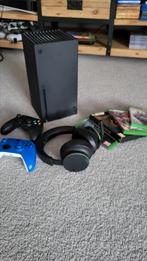 Xbox series x - 1TB - 2 controllers + wireless headset, Spelcomputers en Games, Ophalen of Verzenden, Zo goed als nieuw