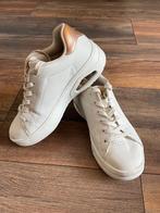 Skechers dames 36 wit leder zgan uno court, Skechers, Wit, Ophalen of Verzenden, Sneakers of Gympen