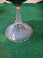 glas vintage groen op voet smaragd groen, Ophalen of Verzenden, 'T Olde Gre-j, Info@toldegrej.nl, Endepoelstraat 20f Didam