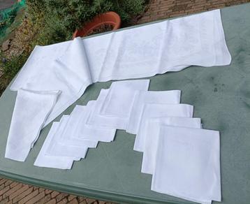 Vintage damast tafelkleed met 10 servetten 160x260/300 (TT18 beschikbaar voor biedingen