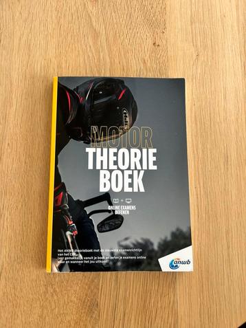 Motor theorieboek beschikbaar voor biedingen