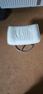 Vintage Voetenbank - Stijlvol & Comfortabel, Gebruikt, Ophalen of Verzenden, 50 tot 75 cm, 50 tot 75 cm