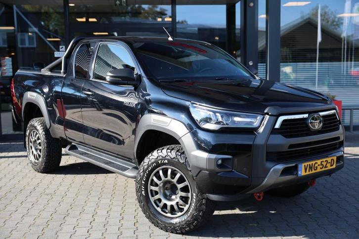 Toyota HILUX 2.8 D-4D X-TRA CAB INVINCIBLE A/T 4WD VAN, Auto's, Bestelauto's, Bedrijf, ABS, Adaptive Cruise Control, Airbags, Android Auto