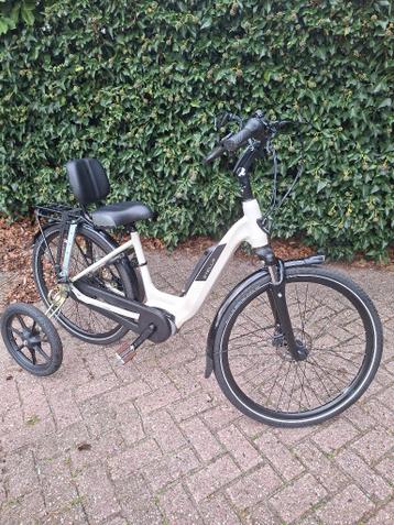 STELLA LIVORNO MDBAL+ SI 28" met SWINGING WHEELS