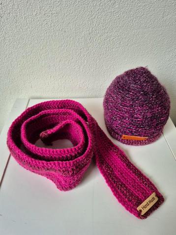 Zelfgehaakt Mutsje & Sjaaltje Peuter/Kleuter beschikbaar voor biedingen