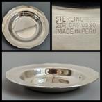 Zilver, 925 zilveren bordje met geschulpte rand, Ophalen of Verzenden, Zilver