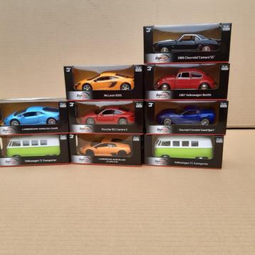 Miniatuur auto's (9X) op schaal diversen. geseald beschikbaar voor biedingen