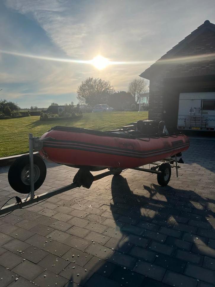 Rubberboot met aanhanger en 5pk motor, Watersport en Boten, Rubberboten, Gebruikt, Overige merken, Overige materialen, Minder dan 70 pk