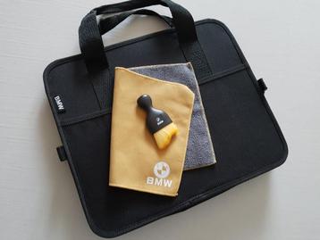 BMW 3 delig set accessoires met oa een Kofferbak organiser beschikbaar voor biedingen