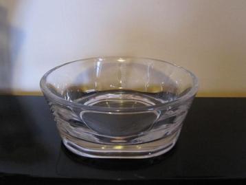 Prachtige zware bowl model Rapallo Cristal de Sèvres beschikbaar voor biedingen