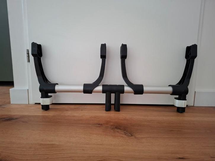 Bugaboo Donkey 5 twin adapter maxi cosi, Kinderen en Baby's, Tweelingen en Meerlingen, Gebruikt, Kinderwagen of Buggy, Ophalen