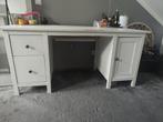 Hemnes buro met eventueel bureaustoel bij, Ophalen of Verzenden, In hoogte verstelbaar, Gebruikt, Bureau