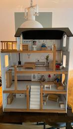 Poppenhuis van petite amelie, Ophalen, Zo goed als nieuw, Poppenhuis