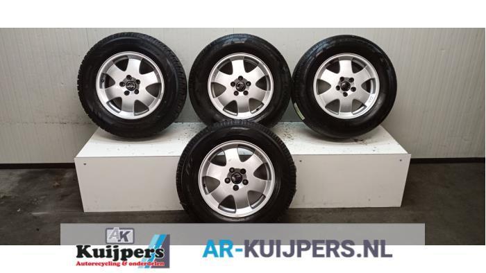 Sportvelgenset + winterbanden van een Volvo XC70, Auto-onderdelen, Banden en Velgen, Personenwagen, Gebruikt
