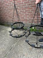 2 grote metalen hang kandelaars, Huis en Inrichting, Zwart, Ophalen of Verzenden, X, Kandelaar