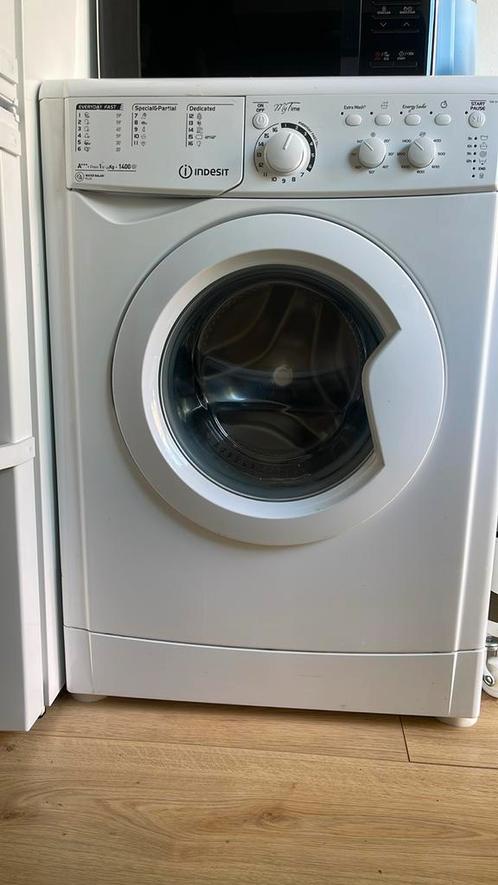 Wasmachine Indesit EWC 81483, Witgoed en Apparatuur, Wasmachines, Zo goed als nieuw, Voorlader, 6 tot 8 kg, 85 tot 90 cm, 1200 tot 1600 toeren