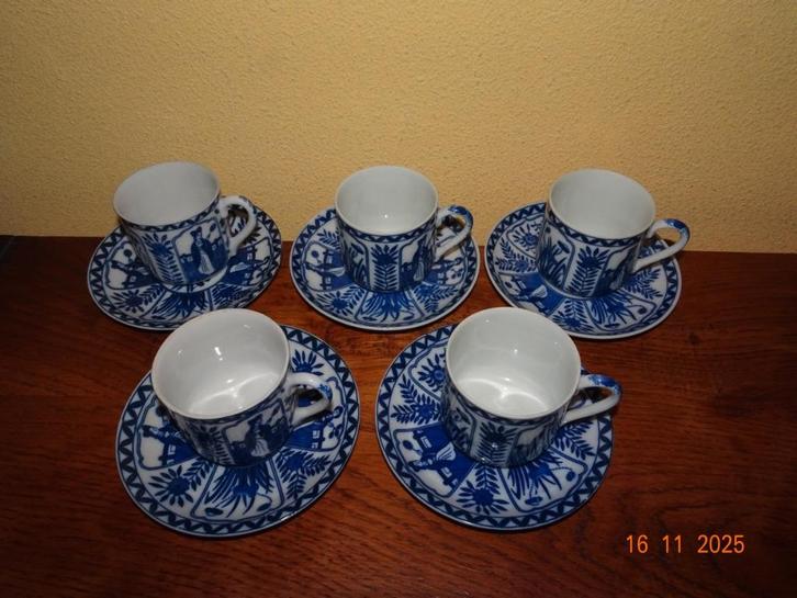 5 Chinese Lange Lijs mokka kop en schotels, Huis en Inrichting, Keuken | Servies, Zo goed als nieuw, Kop(pen) en/of Schotel(s)