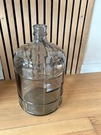 Robuuste, ronde vaas met detailwerk, Huis en Inrichting, Woonaccessoires | Vazen, Overige kleuren, Ophalen of Verzenden, Minder dan 50 cm