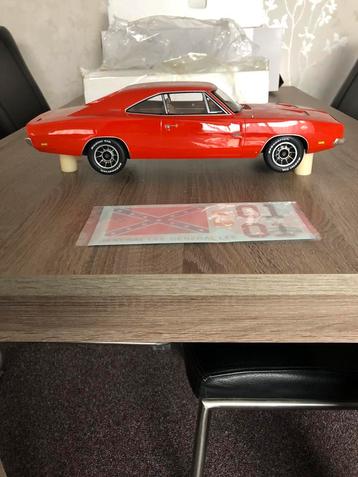 Dukes of Hazzard General Lee 1:12 Ottomobile beschikbaar voor biedingen