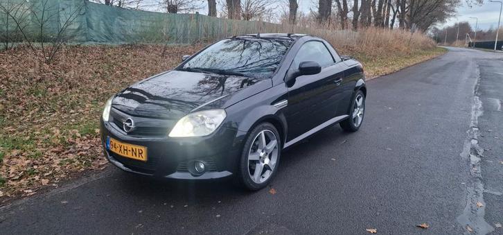 Opel Tigra Twintop 1.4 2007 apk 07-26 nwe banden volle auto!, Auto's, Opel, Particulier, Tigra, ABS, Achteruitrijcamera, Airbags