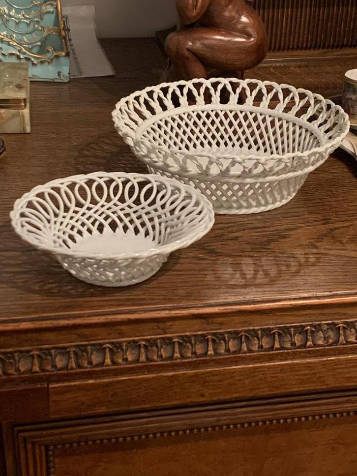 Witte Porseleinen Mandjes Cluj - Regent Cluj-Napoca, Antiek en Kunst, Antiek | Porselein, Ophalen