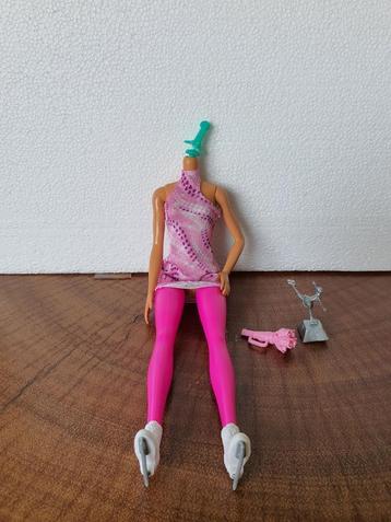 Lijfje van een Barbiepop - Kunstschatster (Mattel HRG37) beschikbaar voor biedingen