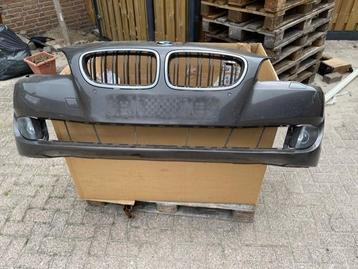 BUMPER VOOR Dakota bruin BMW 5 serie (F10) (01-2009/10-2016) beschikbaar voor biedingen
