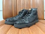 Sneakers Louboutin kalfsleer 43, Ophalen of Verzenden, Zo goed als nieuw, Zwart