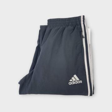 Adidas x Liverpool heren track pants maat M beschikbaar voor biedingen