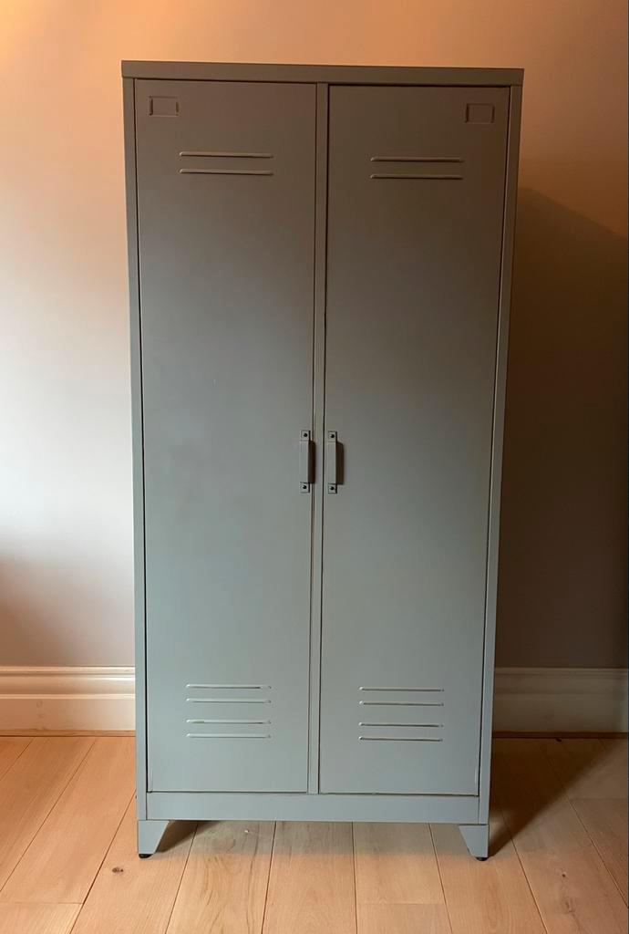 WOOOD Max locker kast - vintage grijs, Huis en Inrichting, Kasten | Kledingkasten, Zo goed als nieuw, 150 tot 200 cm, 50 tot 100 cm