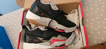 Nike air maat-36 beschikbaar voor biedingen