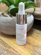 Clarins Tinted Oleo Serum 02.5 tester, Ophalen of Verzenden, Zo goed als nieuw, Gehele gezicht