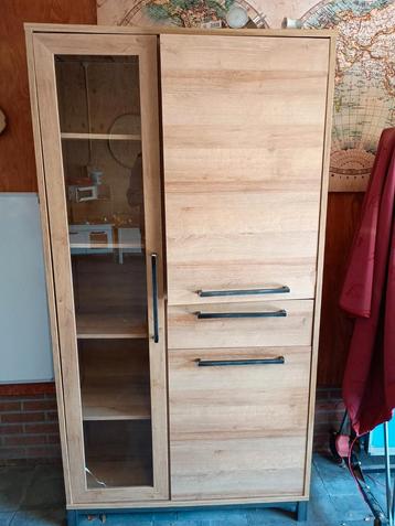 Vitrine kast