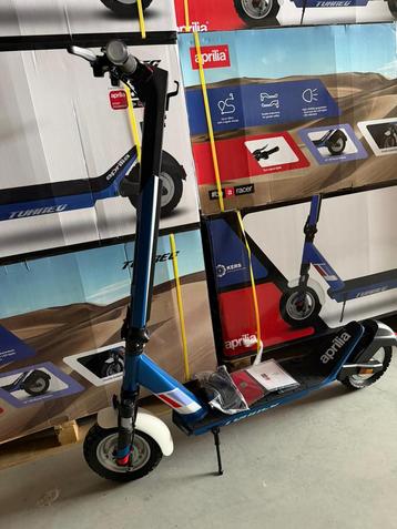 Elektrische step Aprilia beschikbaar voor biedingen