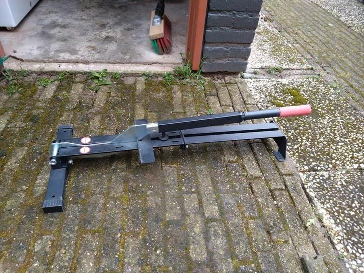 Laminaatsnijder te huur - 7,50/week, Doe-het-zelf en Verbouw, Gereedschap | Handgereedschap, Zo goed als nieuw, Ophalen