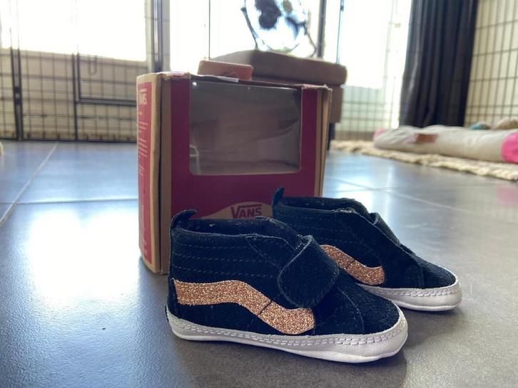 Vans crib party glitter schoentjes maat 19, Kinderen en Baby's, Babykleding | Schoentjes en Sokjes, Zo goed als nieuw, Jongetje of Meisje