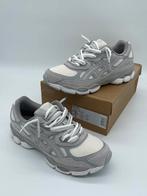 ASICS Gel-NYC Cream Cloud Grey maat 44,5 Nieuw met doos, Wit, Nieuw, Ophalen of Verzenden, Sneakers of Gympen