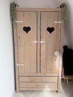 Op maat gemaakte steigerhouten kleding kast met hartjes, 105 cm of meer, Ophalen of Verzenden, Zo goed als nieuw, Minder dan 50 cm