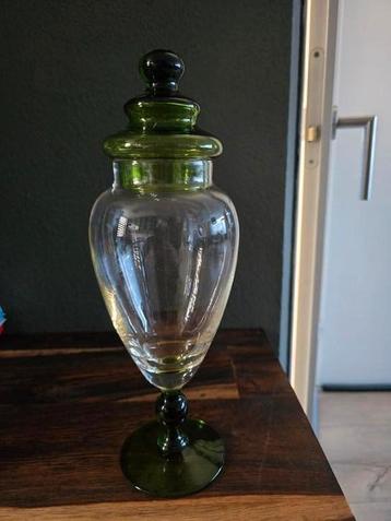 Vintage apothekers snoeppot  beschikbaar voor biedingen