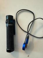 Olight Warrior Mini, Caravans en Kamperen, Zaklampen, Ophalen of Verzenden, Zo goed als nieuw, Batterij