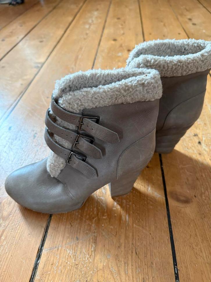Stijlvolle comfortabele See by Chloé laarsjes, Kleding | Dames, Schoenen, Gedragen, Lage of Enkellaarzen, Grijs, Ophalen of Verzenden