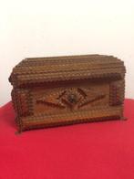 Houten kistje....'Tramp Art, Ophalen of Verzenden