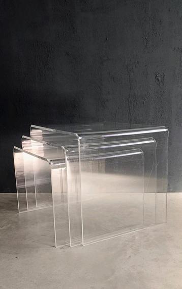 Set van 3 Plexiglas Acryl Bijzettafels beschikbaar voor biedingen